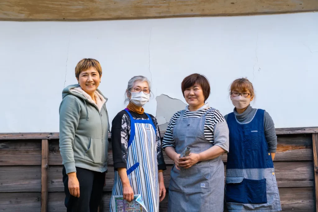 現場-2022年11月の作業後の集合写真